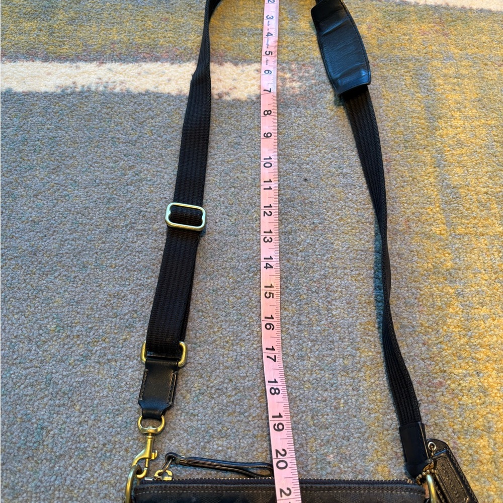 COACH 2010’s C print jacquard Black Crossbody Bag, adjustable strap - Picture 5 of 13